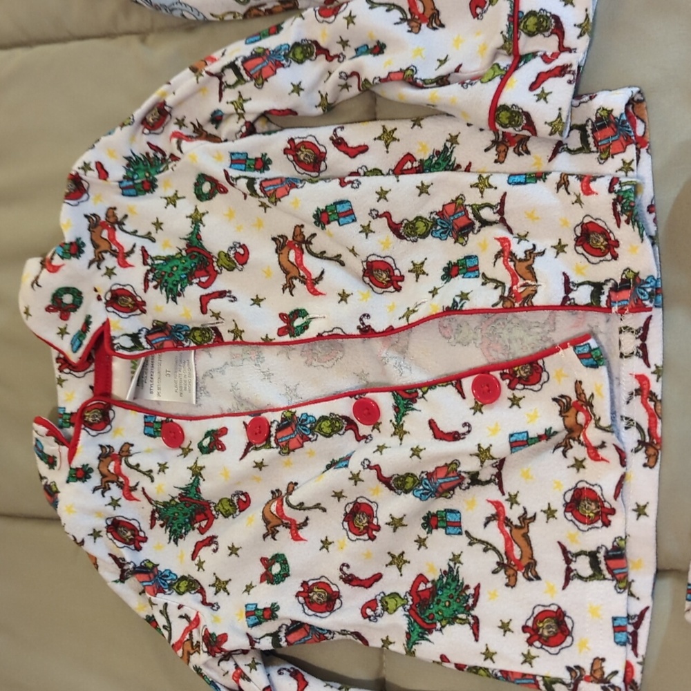 3T Pajama Set - Picture 2 of 5